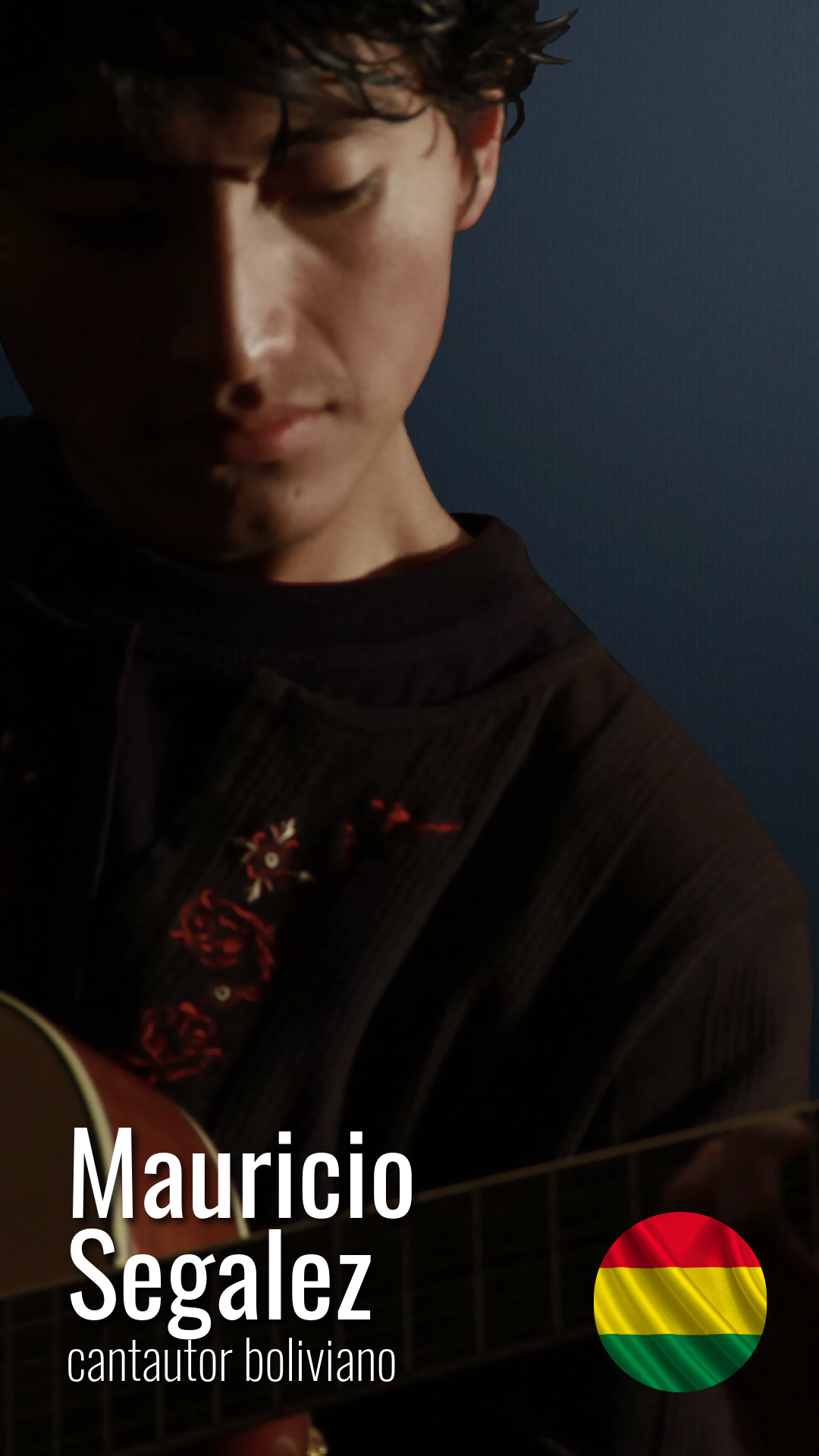 Mauricio Segales, desde Bolivia, cantautor, guitarrista, productor y arreglista, forma parte del colectivo Dándole Cuerda.